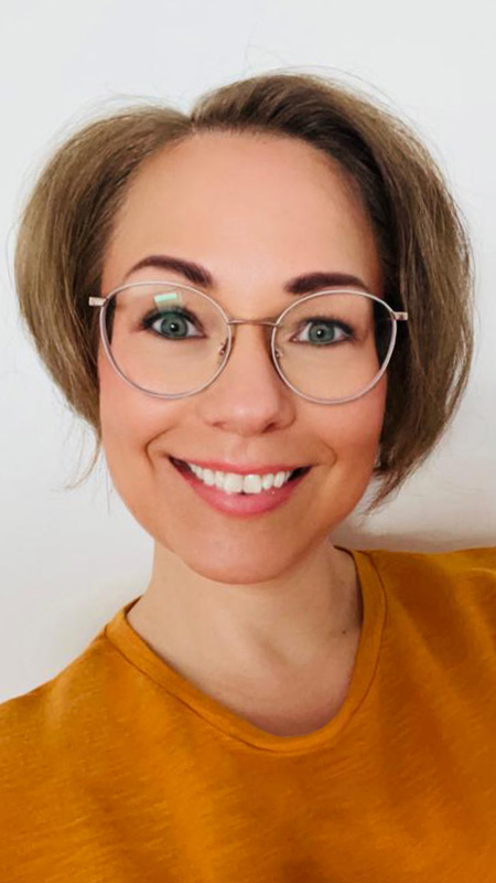 Manuela Kuhn