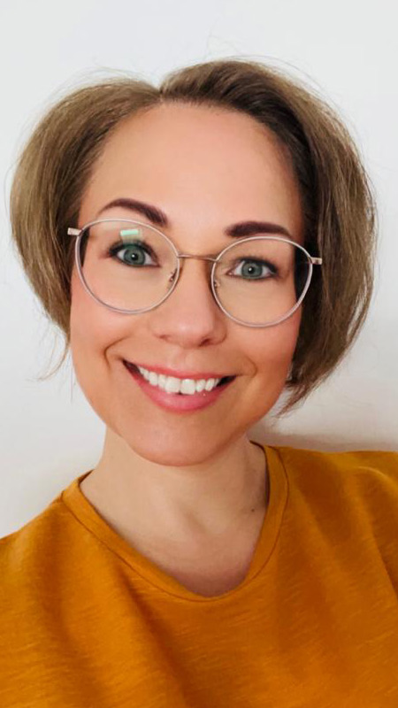 Manuela Kuhn